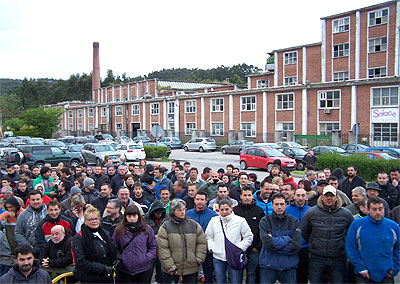 Sniace ya está totalmente parada por la huelga