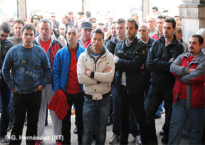 Sniace presenta este lunes el nuevo ERE y aclarará el futuro inmediato de la plantilla