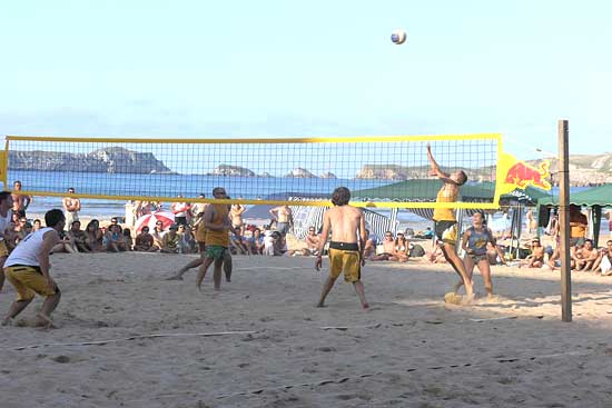 La Concha acoge este fin de semana el XXVII Torneo Internacional de Voley Playa Villa de Suances