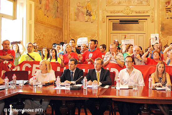 El comité de Sniace asegura que no tendrá «ningún reparo en volver al Ayuntamiento a protestar”