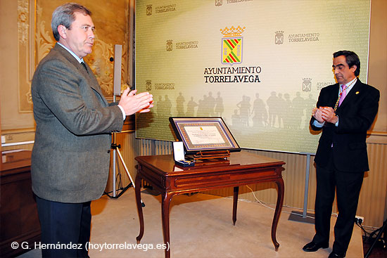 AlvarezHijoAdoptivo02