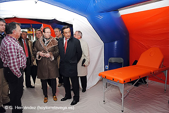 La Consejería de Presidencia entrega material a ocho agrupaciones de voluntarios de Protección Civil AlcaldePCivil01