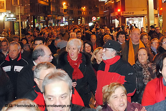Gómez Morante, virtualmente fuera del PSOE, escenifica de nuevo su distanciamiento del partido en la manifestación de Sniace BlancaRosaSniace