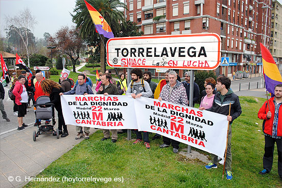 Unas 300 personas entran en Torrelavega con las Marchas por la Dignidad de Santander, Los Corrales y Cabezón de la Sal MarchaDignidadTorrelavega