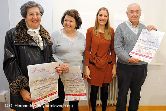 El X Recital “Poesía en el Aire” invita a los ciudadanos a dar la bienvenida a la primavera a través de la palabra PRCJuncalPoesiaAire14