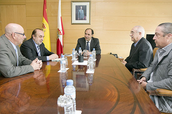 Los fundadores de la Conservera del Besaya prevén tener su primera producción en noviembre DiegoConservera