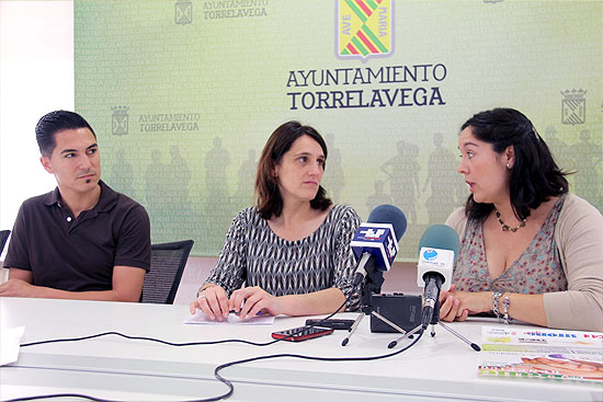 Unos 150 bailarines, de entre 3 y 70 años, participan este domingo en el festival a favor de los enfermos de Alzheimer AlcaldesaFestivalAlzeimer