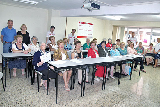 Cruz Roja clausura la Escuela de Mayores, que este año ha contado con 40 alumnas FinCursoEscuelaMayores