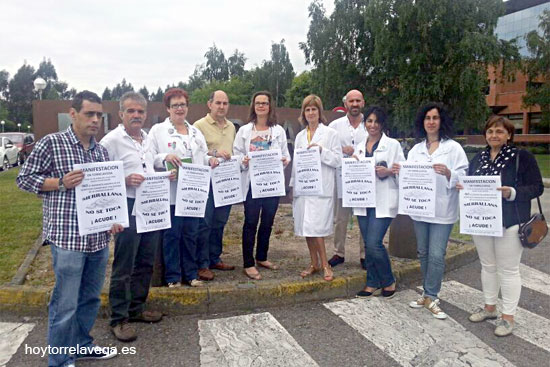 Los profesionales sanitarios piden el apoyo de la ciudadanía en la manifestación del viernes para decir que “Sierrallana no se toca” SierrallanaJuntaPersonal