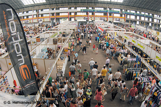La Feria del Stock se celebra este fin de semana con la participación de 60 comercios f01