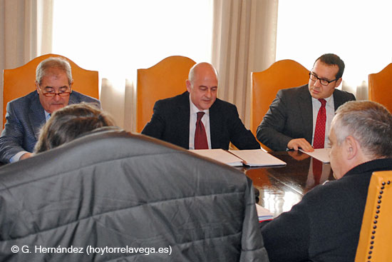 Novoa pide “responsabilidad” a los trabajadores de Sniace para que digan “hasta dónde están dispuestos a recortar” SniaceMezquitaNovoa