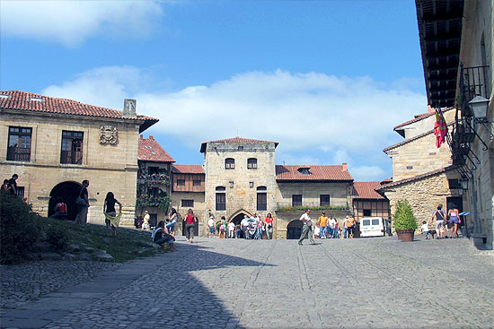 SantillanaTorreDonBorja02