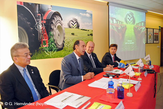 La planta de Puente San Miguel producirá en exclusiva el nuevo neumático agrícola de alta gama de la marca Bridgestone BridgestoneCubiertaAgri02