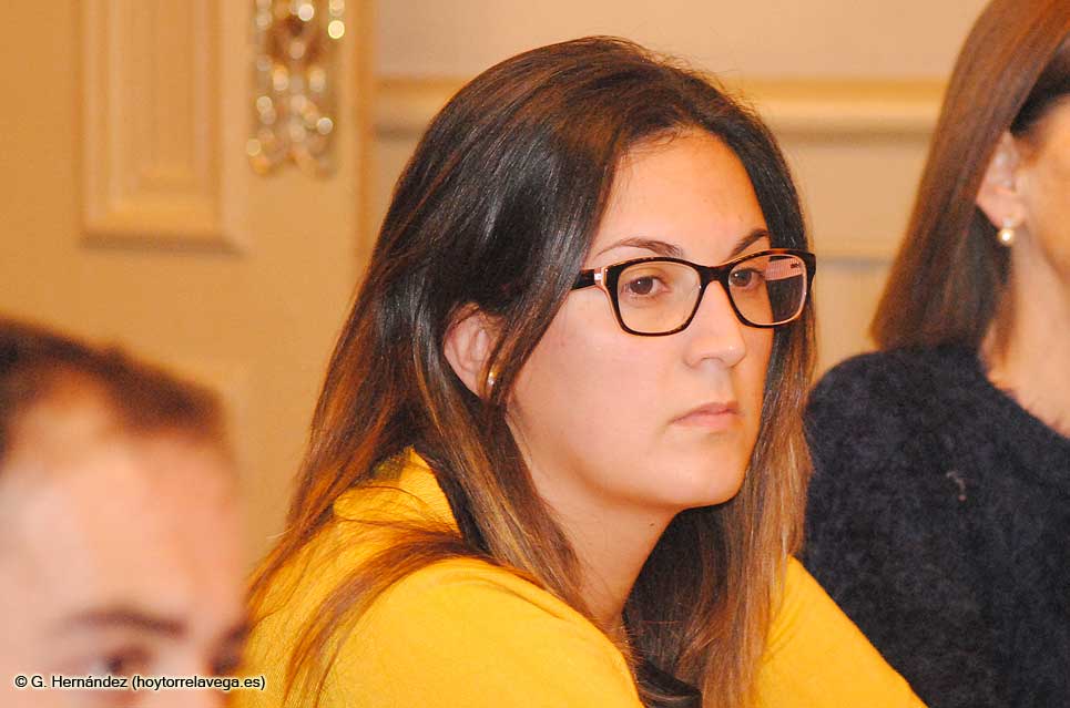 El PP asegura que PSOE y PRC han eliminado el Aula de Salud por “venganza” porque Calderón fue su “fundador” PPSaraVegaPleno03