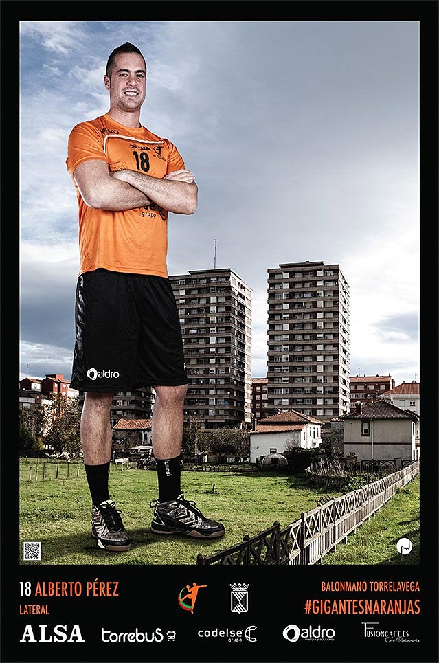 Los #GigantesNaranjas del Balonmano Torrelavega toman la ciudad para animar la captación de socios BMTGigantesNaranjas01