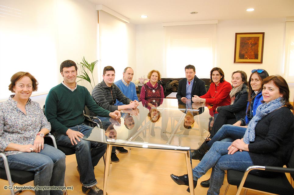 Recepción en el Ayuntamiento al equipo máster del Club Natación Torrelavega AlcaldesaRecepcionCNMaster