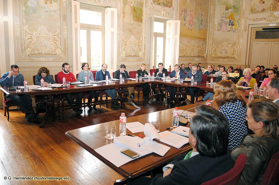 Rechazada la petición del tanatorio de Río Cabo, que reclamaba 39.473 euros para compensar el descenso de actividad Pleno03032015