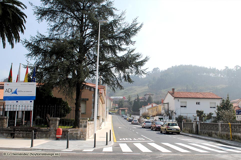 Concluidas las obra de ampliación del vial de acceso al colegio Manuel Liaño de Barreda ViaLCPManuelLiano02