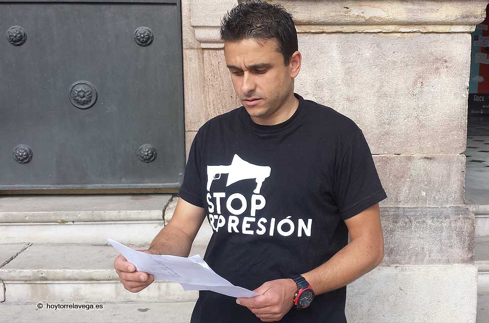 Torrelavega Puede pide que se declare el municipio “Zona libre de fascismo, racismo y xenofobia” TPDavidBarrero