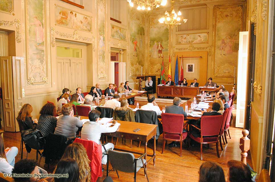 Este martes se estrena el nuevo horario de tarde de los plenos, cumpliendo uno de los acuerdos de investidura PlenoGenerica05