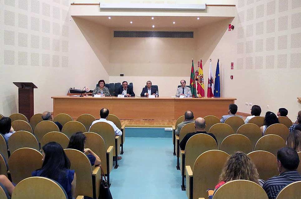 Unos 400 alumnos han pasado este año por los Cursos de Verano de Torrelavega ViaderoCursosUCClausura15