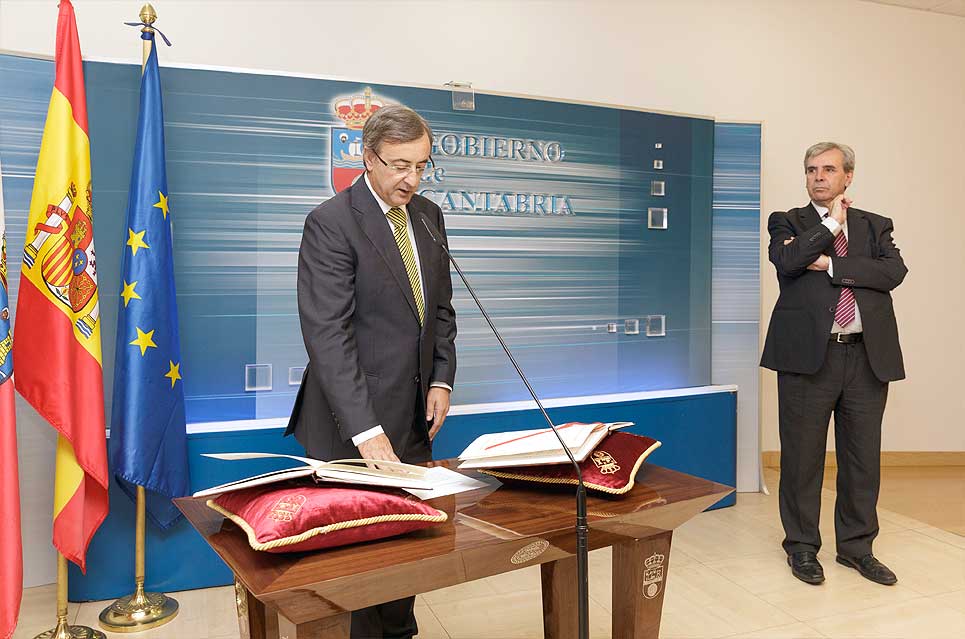 GarciaCarmonaNombramientoDirector