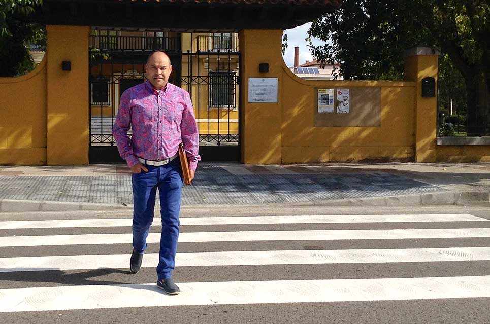 La Concejalía de Movilidad acomete “pequeñas” actuaciones que “mejoran la accesibilidad y la seguridad” PSOEMelgarPasoCebra
