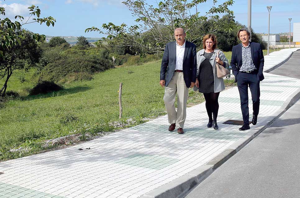 Mazón avanza actuaciones en los viales Polanco-Soña, La Mies-La Gerra y entre el colegio Pérez Galdós y el polideportivo PolancoMazonVisita