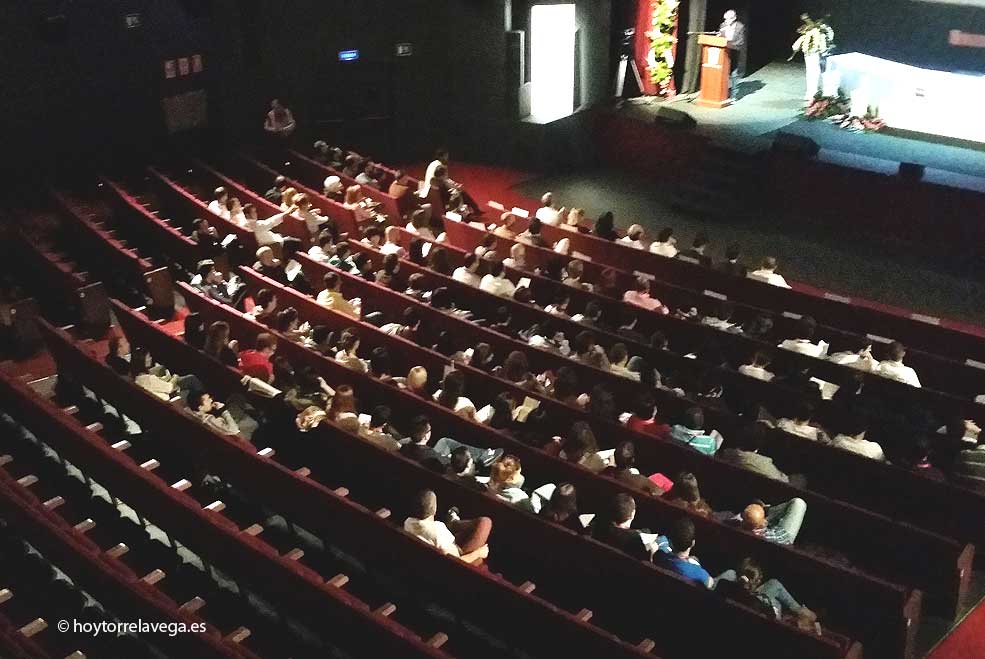El Congreso Gastronómico Cocinart Torrelavega inicia las ponencias en el Teatro Concha Espina CocinartTorrelavegaII02