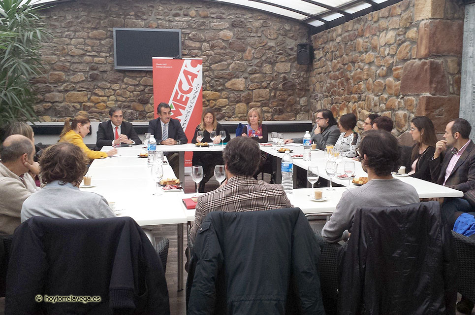 Martín considera que al comercio le falta la “marca Torrelavega” y ha perdido su “marchamo de calidad” MartinMesaComercio