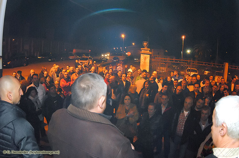 Revilla y Tezanos se reunirán el día 7 con la dirección, los accionistas de referencia y el comité de Sniace SniaceAsamblea141215