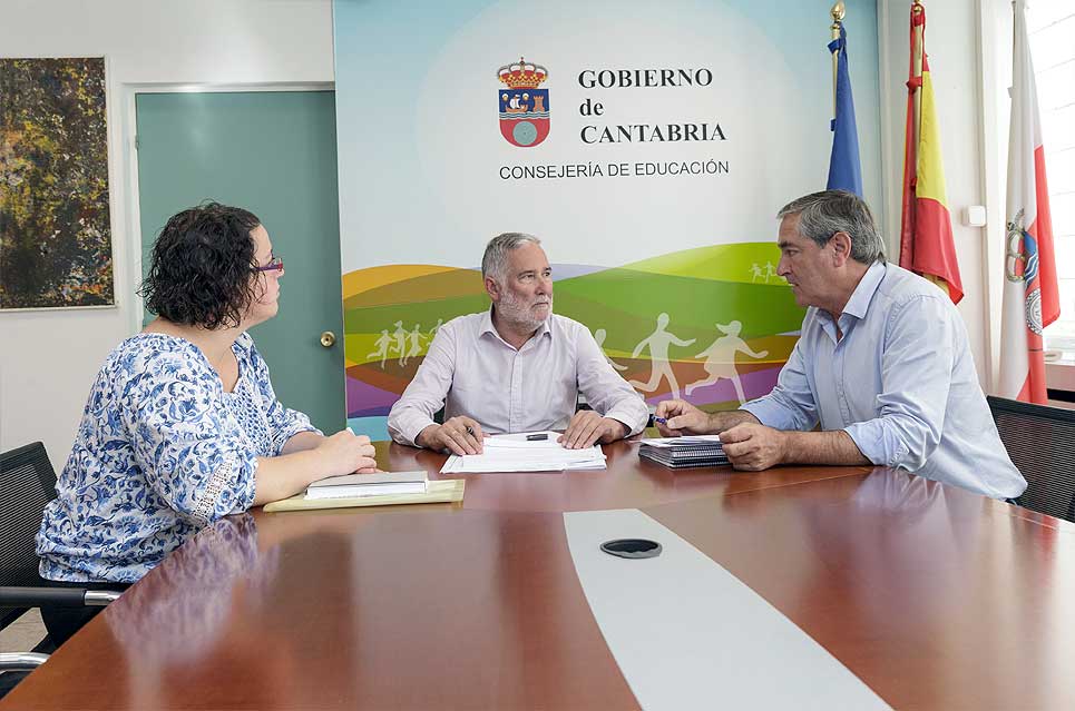 Subvención regional de 25.000 euros para obras de mejora en el colegio Portus Blendium de Suances SuancesAlcaldeConsejeroEducacion