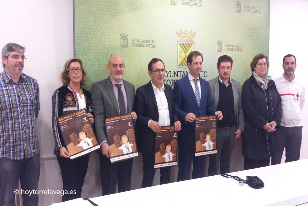 Unos 500 niños de Cantabria, Asturias, Euskadi y Castilla-León participan en el XXIII Torneo de Navidad de Balonmano Base ViaderoTorneoBalonmano2015