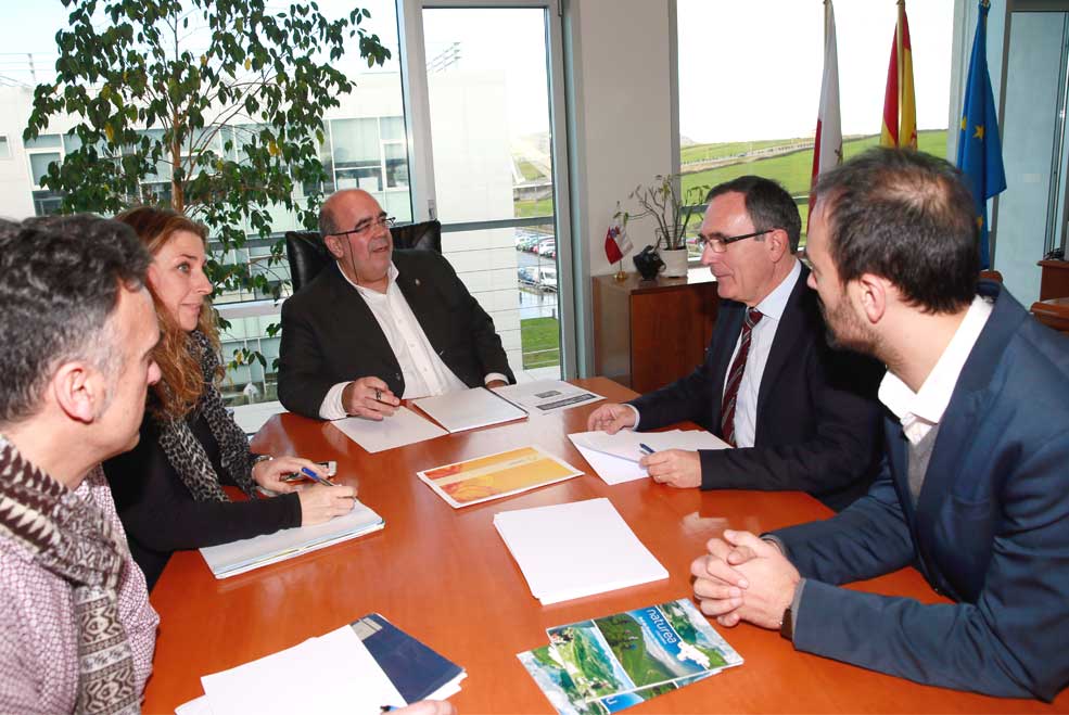 La Consejería de Alimentación plantea celebrar en Torrelavega una feria de productos cántabros con sello de calidad OriaViaderoEstrada