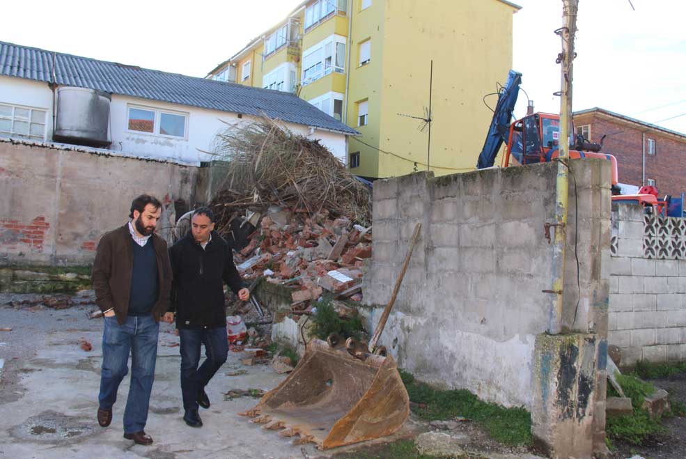 Concluyen los derribos para liberar el suelo en torno a los talleres municipales de Campuzano PSOEOttoCampuzanoDerribos