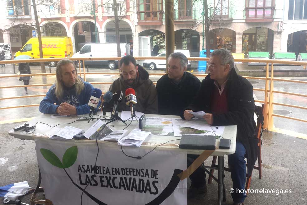 La Asamblea en Defensa de las Excavadas celebra este viernes su primera reunión en contra del desarrollo industrial de esta zona AsambleaExcavadas