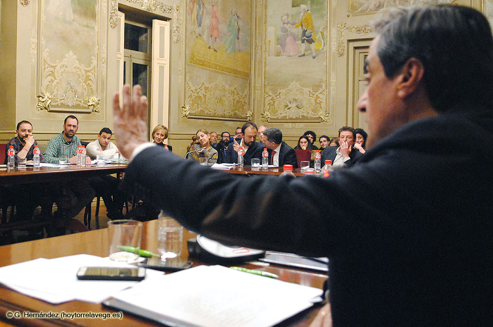 El Partido Popular y Torrelavega Sí evitan que la Corporación repruebe a Ignacio Diego PlenoPPAcpt310316