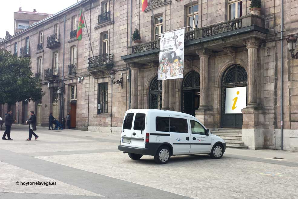 Los departamentos y servicios municipales informarán sobre los vehículos pendientes de rotular CocheADL