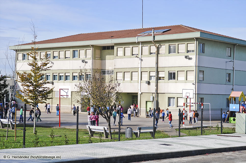 PolancoColegioPerezGaldos