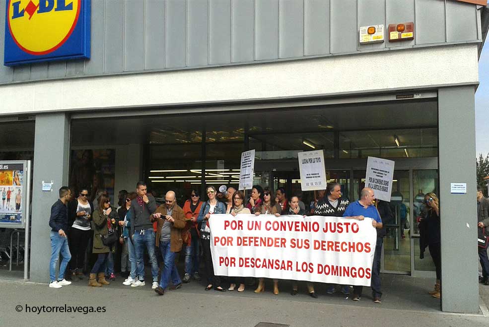 LidlTorrelavegaProtesta