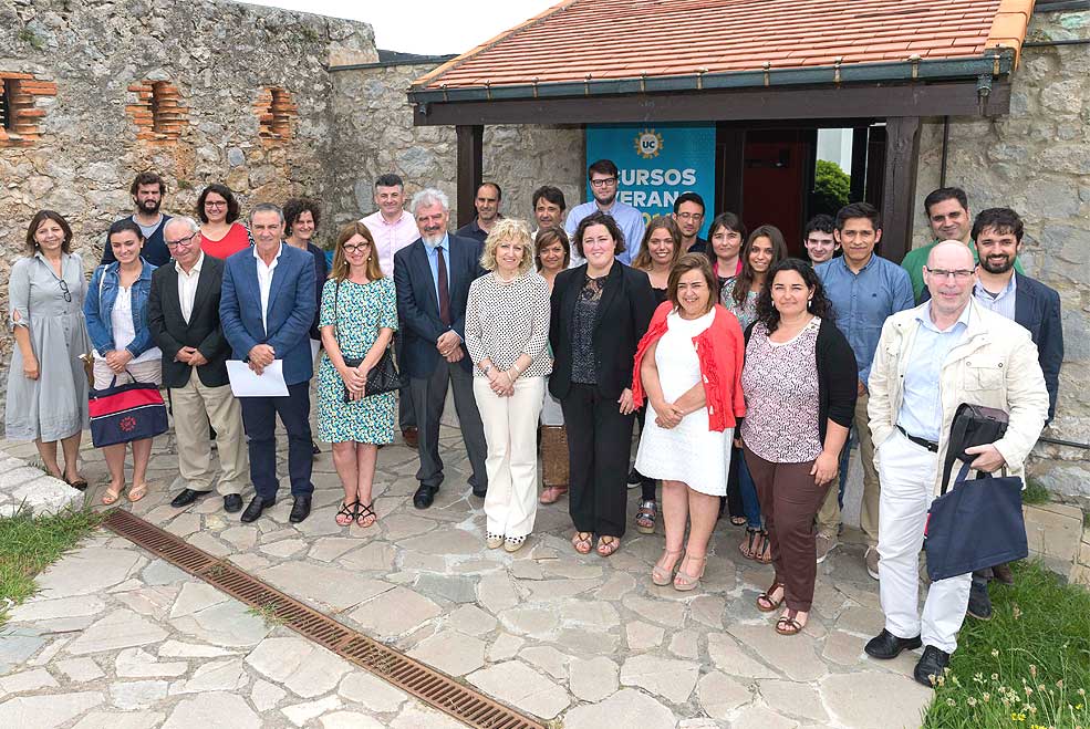 Díaz Tezanos aboga en los Cursos de El Torco por una sociedad del reciclado que convierta los residuos en recursos SuancesTezanosCursos