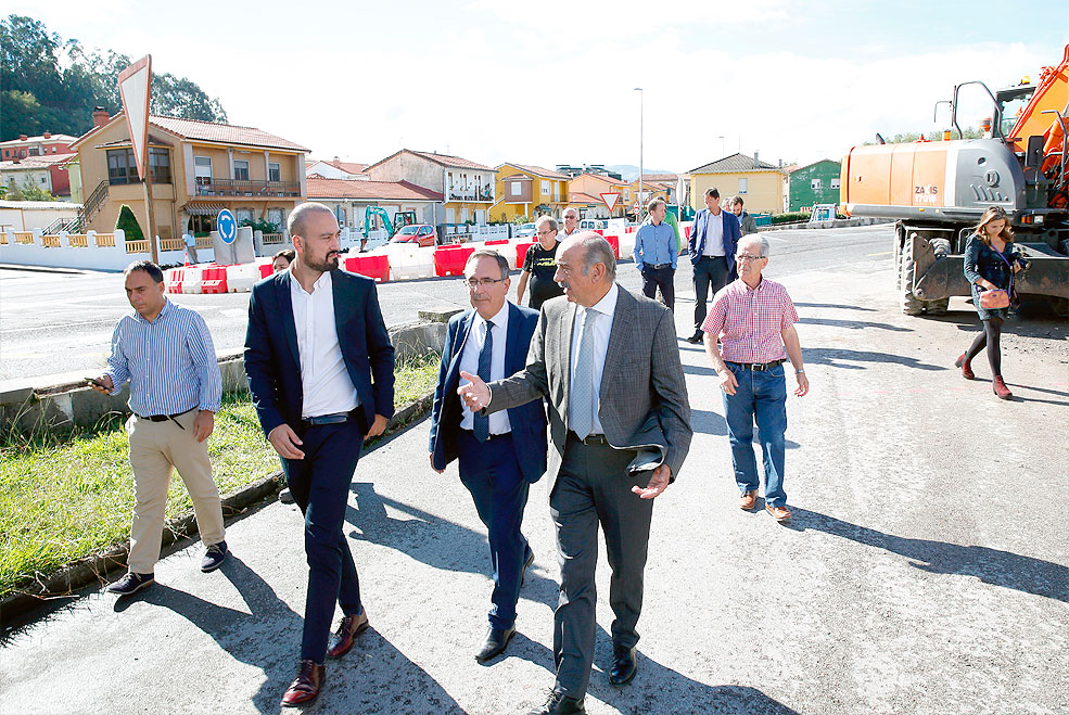 La rotonda de Los Italianos distribuirá el tráfico en una zona por la que circulan más de 12.000 vehículos diarios RotondaItalianosMazon