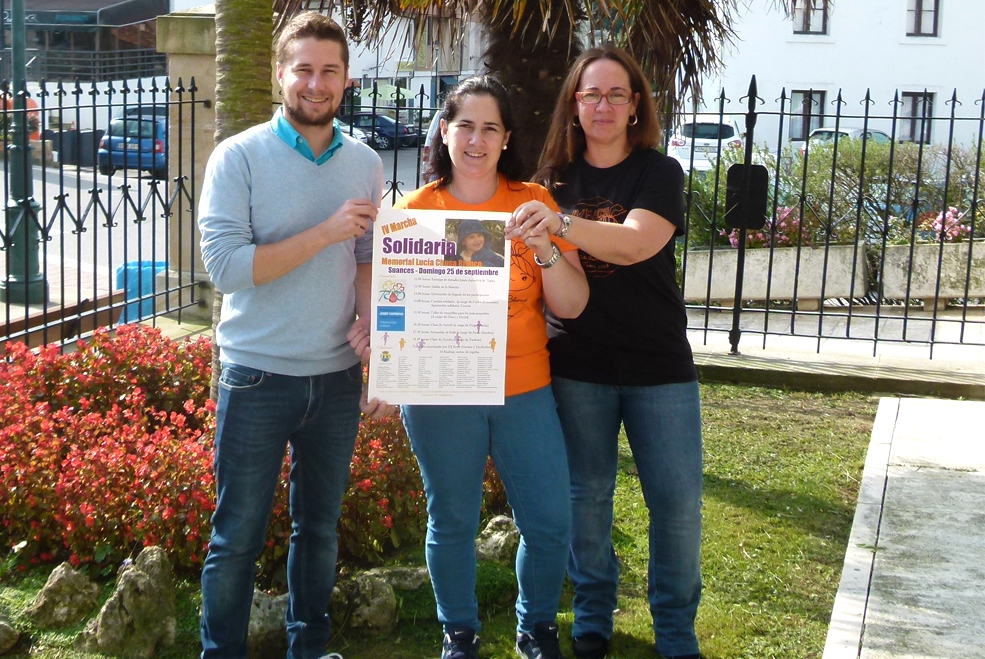 Suances vuelve a marchar para luchar contra la leucemia, informar sobre la donación de médula y recordar a Lucía Chusa Blanco SuancesGasconMarchaChusaIV