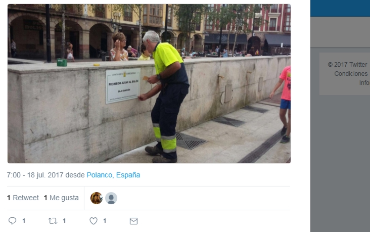 PlazaRojaProhibicionBalones