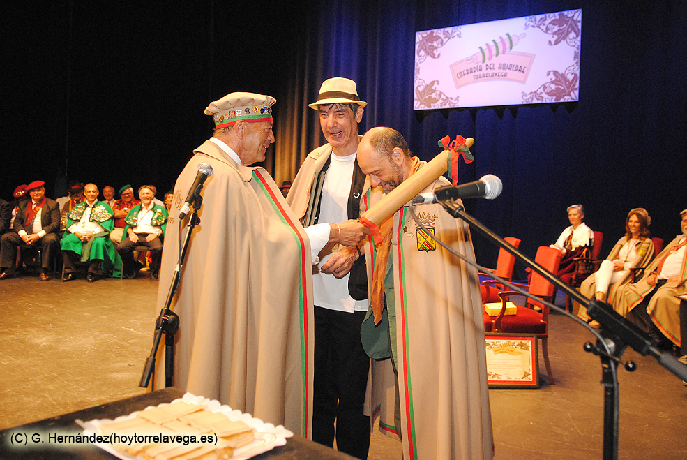 Faemino y Cansado reciben con “orgullo” y mucho humor el nombramiento de Cofrades de Honor del Hojaldre de Torrelavega CofradiaHojaldreFaeminoYcansado