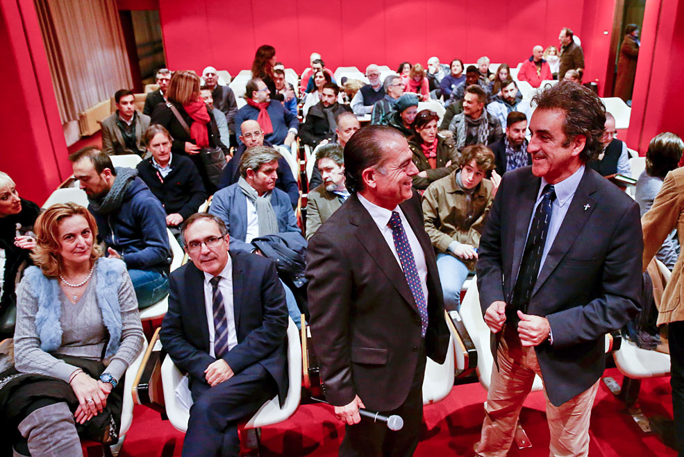 Francisco Martín destaca la vocación emprendedora de Torrelavega MartinReunionEspacioEmprendedores