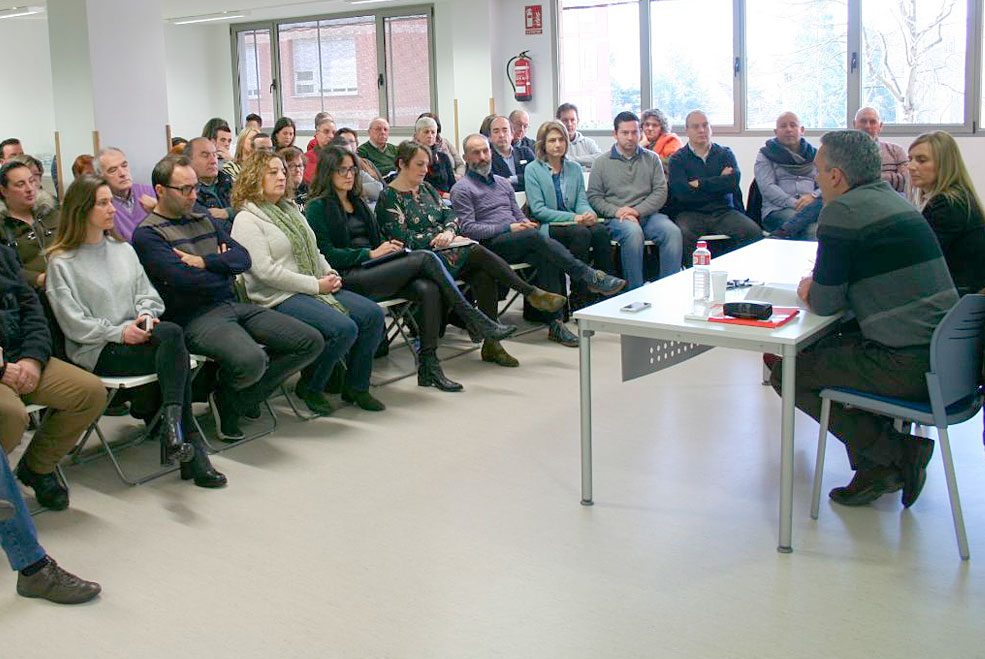 La Escuela de Formación del PSOE dotará a militantes y cargos herramientas para desempeñar su labor política PSOEEscuelaFormacionAstillero