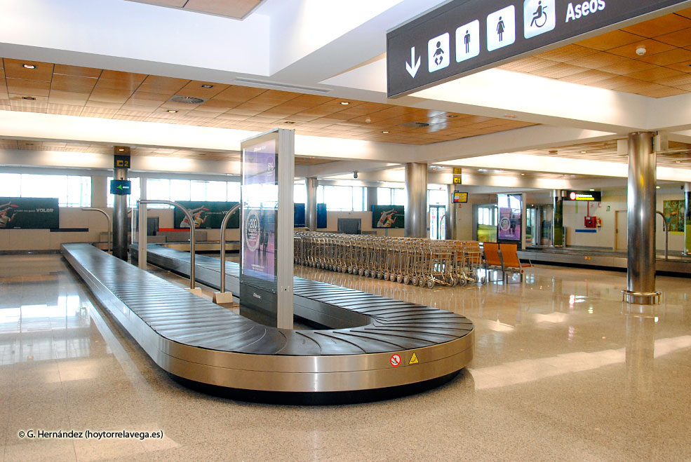 AeropuertoSeveBallesteros05
