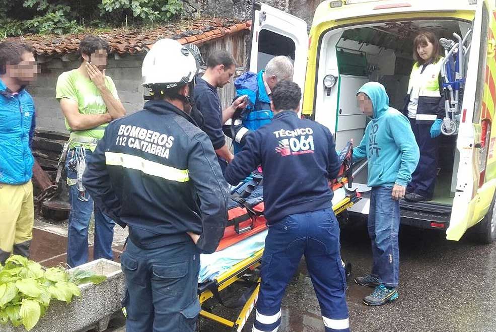 112RescateEscaladoraHermida