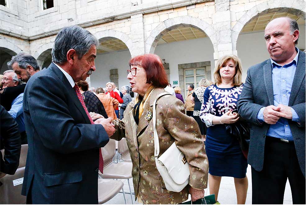 Revilla pide justicia para los jóvenes del ‘Caso Almería’ e insta al Gobierno de España a reconocerles como víctimas del terrorismo RevillaHomenajeVictimasCaso